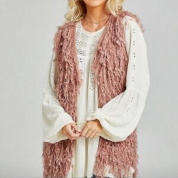 New Altar'd State Shaggy Vest Women's Medium  Rose Pink Fall Winter Boho Knit - Picture 8 of 8
